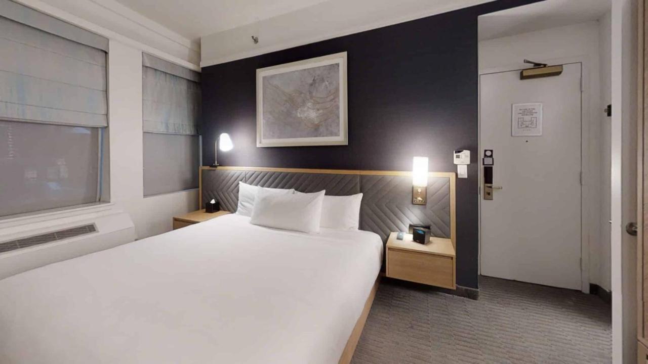Club Quarters Hotel Times Square, Ню Йорк Екстериор снимка
