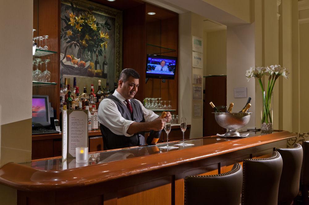 Club Quarters Hotel Times Square, Ню Йорк Екстериор снимка